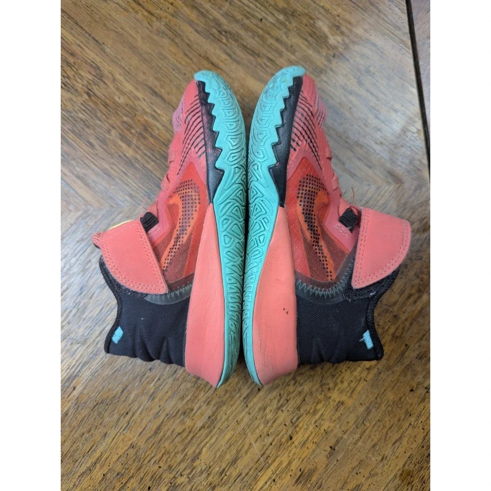 Nike Kyrie Flytrap YOUTH 11C Magic Ember Dynamic Turquoise DD0339-808